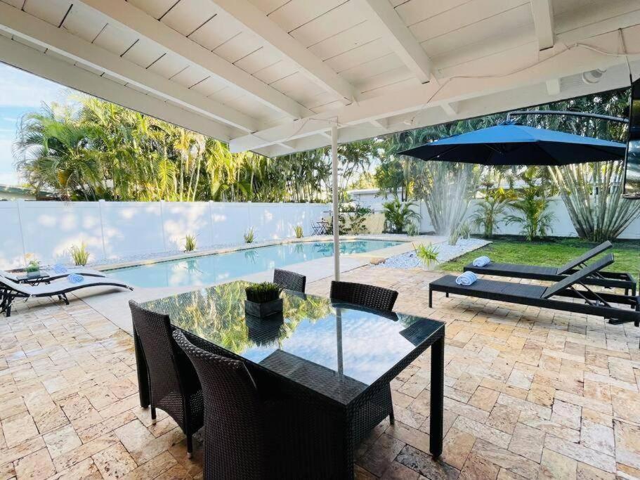Tropical Oasis House Private Pool Family Yard Сasa de vacaciones Fort Lauderdale